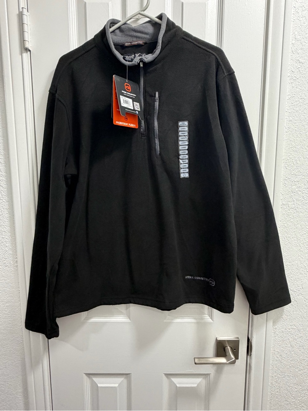 Free Country Black and Gray Quarter-Zip Microfleece Pullover. Size L